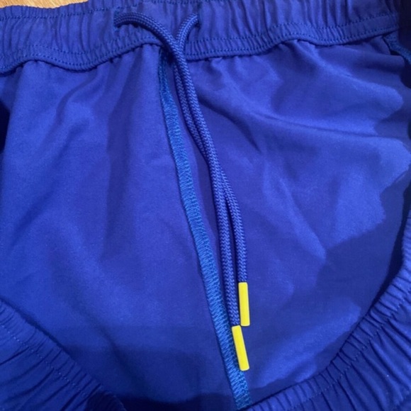 NWT LACOSTE SPORT WOMEN'S ULTRA DRY SHORTS Size 44- US 12 w/ 4 WAY STRETCH - Picture 6 of 13